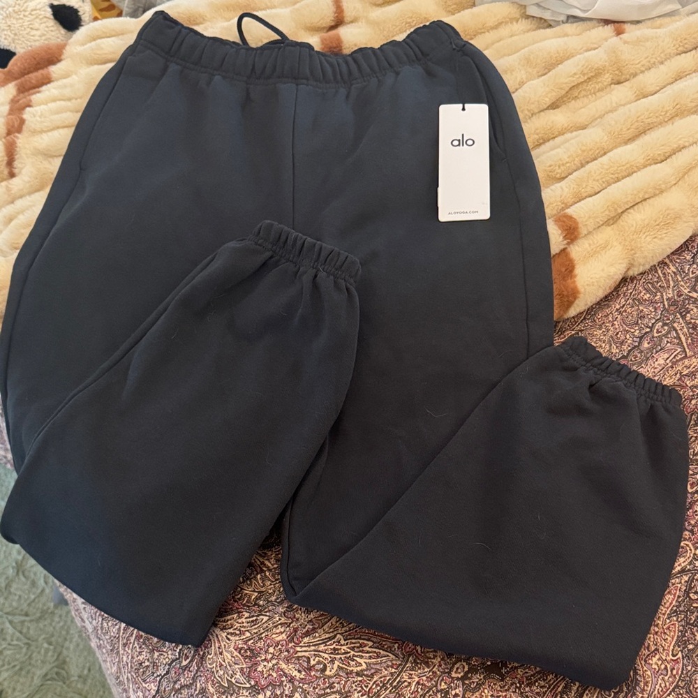 Alo Accolade Anthracite Sweatpants with Elastic Waist